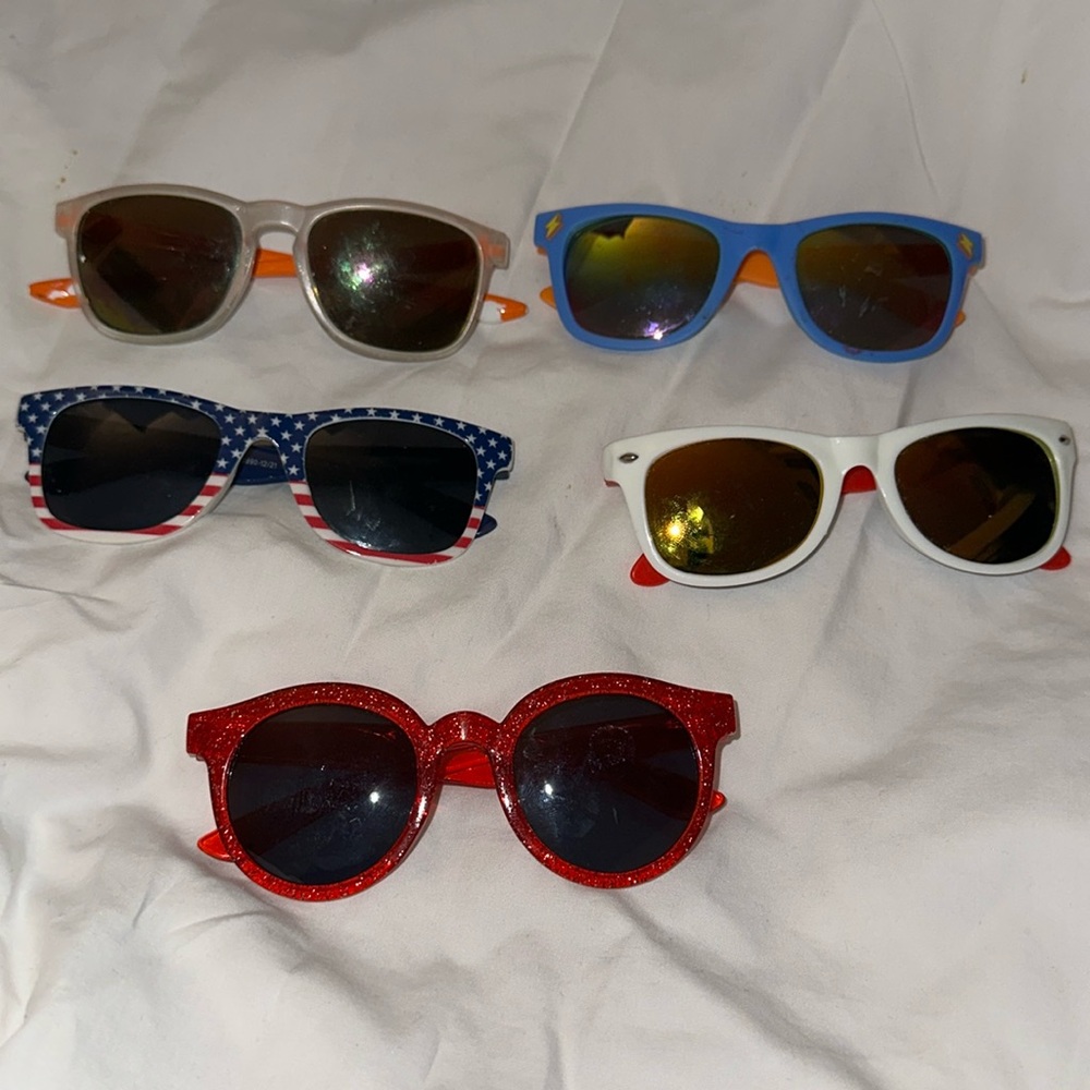 LOT sale: toddler sunglasses (5 pairs)